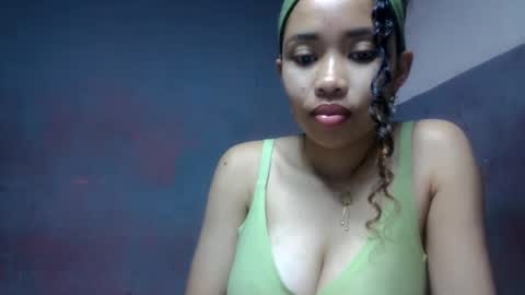 Snapshot of elisabethee chatting on 06/07/26, 11:36 elisabethee online show from 06/07/26, 11:36