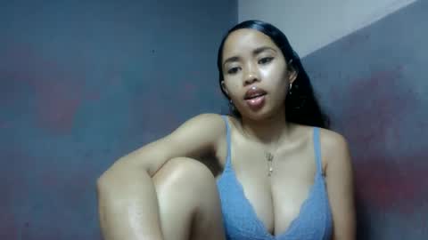 Snapshot of elisabethee chatting on 06/08/26, 06:19 elisabethee online show from 06/08/26, 06:19