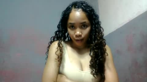 Snapshot of elisabethee chatting on 06/14/26, 02:30 elisabethee online show from 06/14/26, 02:30