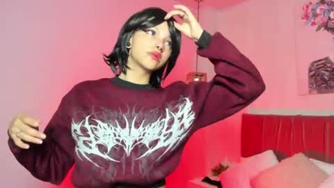 elisabethflores online show from 06/22/26, 07:00