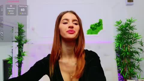 Snapshot of elisacharm chatting on 11/20/25, 05:18 ElisaCharm online show from 11/20/25, 05:18