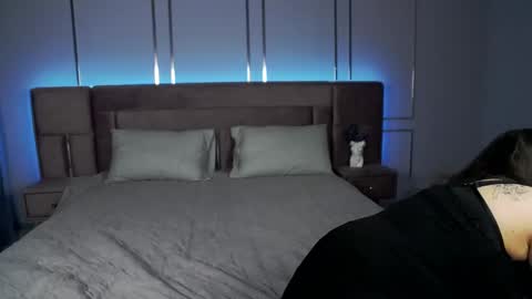 Elison online show from 12/03/24, 07:21