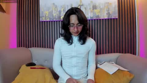 Snapshot of elisasue chatting on 04/22/26, 02:58 Elisa Sue online show from 04/22/26, 02:58