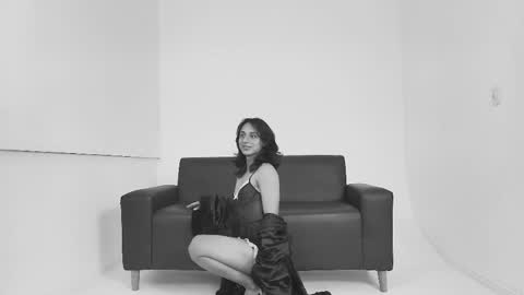 Snapshot of elisasue chatting on 05/18/26, 04:18 Elisa Sue online show from 05/18/26, 04:18