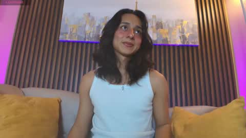 Snapshot of elisasue chatting on 06/05/26, 03:35 Elisa Sue online show from 06/05/26, 03:35