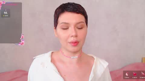 Snapshot of elise_day chatting on 05/17/26, 10:00 elise_day online show from 05/17/26, 10:00