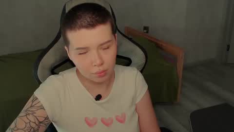 elise_day online show from 07/30/26, 03:00