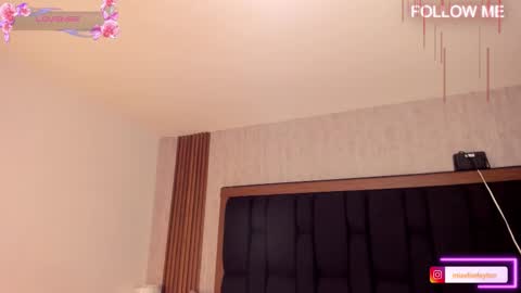 ELISE LEYTON online show from 11/06/25, 11:48