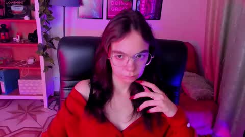 Snapshot of elise_noir chatting on 10/12/25, 03:33 Elise online show from 10/12/25, 03:33