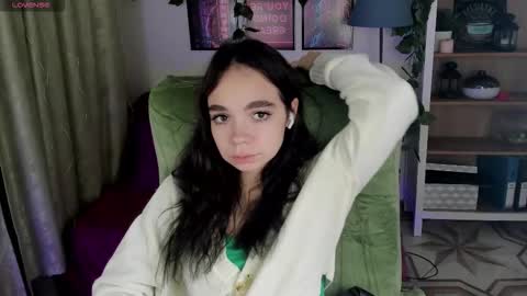 Snapshot of elise_noir chatting on 11/04/25, 04:28 Elise online show from 11/04/25, 04:28