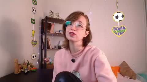 elise_nyx online show from 06/11/26, 12:14