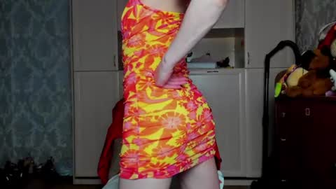 Elise online show from 06/14/26, 08:33