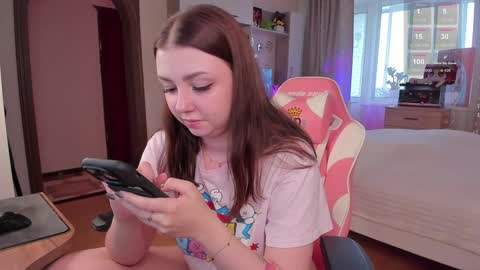 Elise    online show from 01/17/25, 10:00