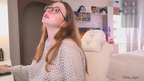 Elise    online show from 09/29/25, 12:10