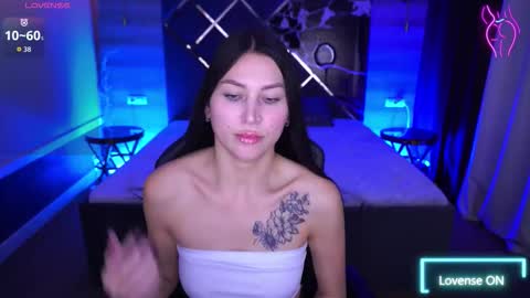 elisevelour online show from 11/08/25, 02:06