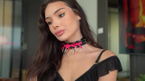 Nina online show from 10/06/25, 04:43