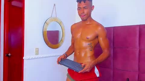 Valentino Konny y Jhon online show from 06/10/26, 05:45