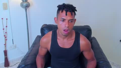 Valentino Konny y Jhon online show from 06/29/26, 03:46