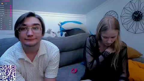 Snapshot of eliteeros chatting on 03/08/26, 01:59 EliteEros online show from 03/08/26, 01:59