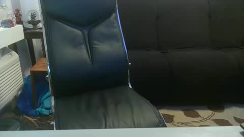 Snapshot of eliteindulgence chatting on 11/02/25, 11:51 eliteindulgence online show from 11/02/25, 11:51