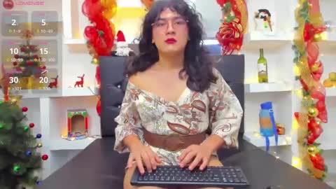 Snapshot of elith_berry69_ chatting on 12/17/24, 10:11 elith_berry69_ online show from 12/17/24, 10:11