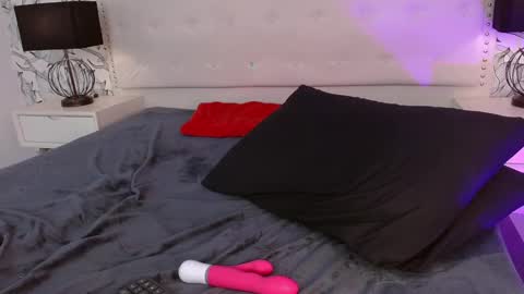 Eliza online show from 12/11/24, 01:26