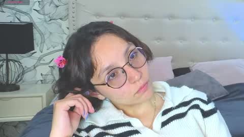 Eliza online show from 04/29/26, 07:31