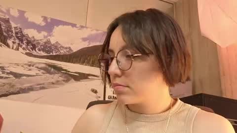 Eliza online show from 06/25/26, 05:50