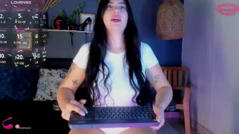 eliza_pink24 online show from 07/23/26, 05:44
