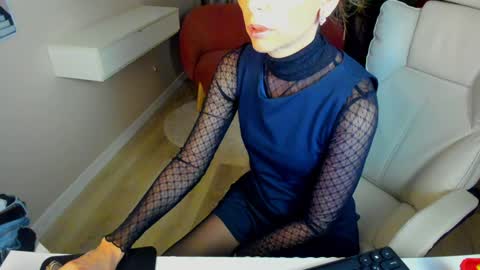 Elizabethangel online show from 02/07/25, 09:48