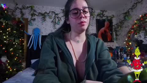 Elizabeth online show from 12/23/24, 10:10