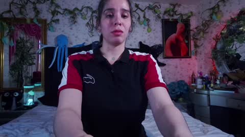 Elizabeth online show from 02/04/25, 07:11