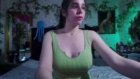 Elizabeth online show from 02/11/25, 07:48