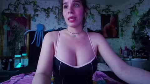 Elizabeth online show from 02/18/25, 08:14