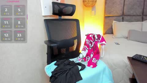 Snapshot of elizabeth_20_ chatting on 10/02/25, 07:10 elizabeth online show from 10/02/25, 07:10