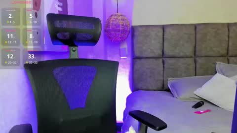 Snapshot of elizabeth_20_ chatting on 10/13/25, 07:47 elizabeth online show from 10/13/25, 07:47