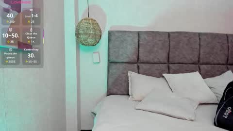 Snapshot of elizabeth_20_ chatting on 10/18/25, 07:25 elizabeth online show from 10/18/25, 07:25