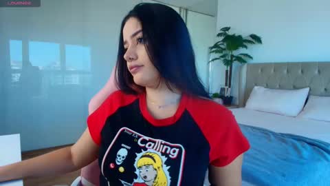 Snapshot of elizabeth_banks21 chatting on 03/25/26, 11:27 Elezabeth online show from 03/25/26, 11:27