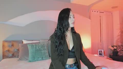 Snapshot of elizabeth_clark_ chatting on 10/30/25, 07:58 Eli online show from 10/30/25, 07:58