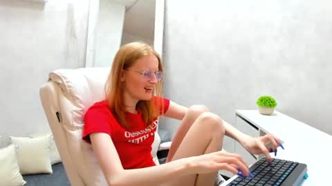Elizabeth online show from 03/05/25, 12:00