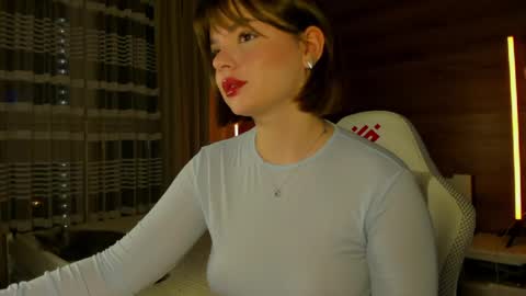 Elizabeth online show from 05/18/26, 11:21