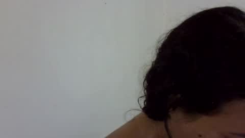 Elizabeth Martinez  online show from 10/21/25, 04:51