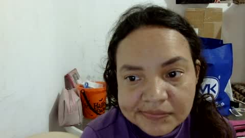 Elizabeth Martinez  online show from 06/18/26, 05:17