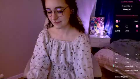 Lizzy online show from 07/10/26, 02:38