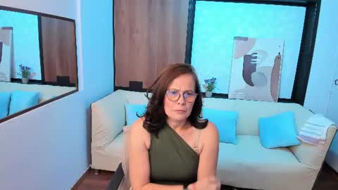 Elizabeth online show from 07/13/26, 11:57