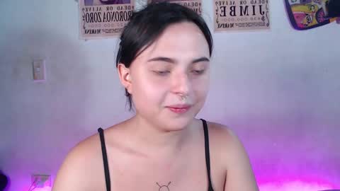 Elizabeth Taylor online show from 02/14/25, 01:23