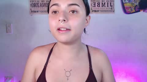 Elizabeth Taylor online show from 02/21/25, 01:22