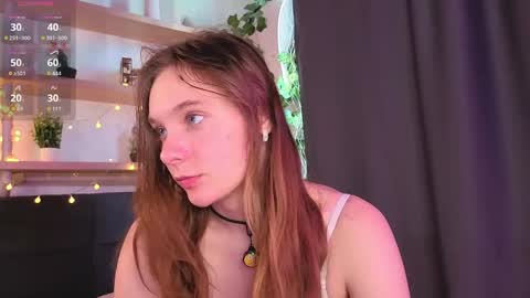 Elizabeth online show from 04/25/26, 01:19