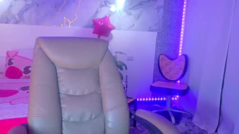 Lizzy online show from 07/25/26, 01:25