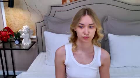 Elizabeth online show from 07/05/26, 04:14